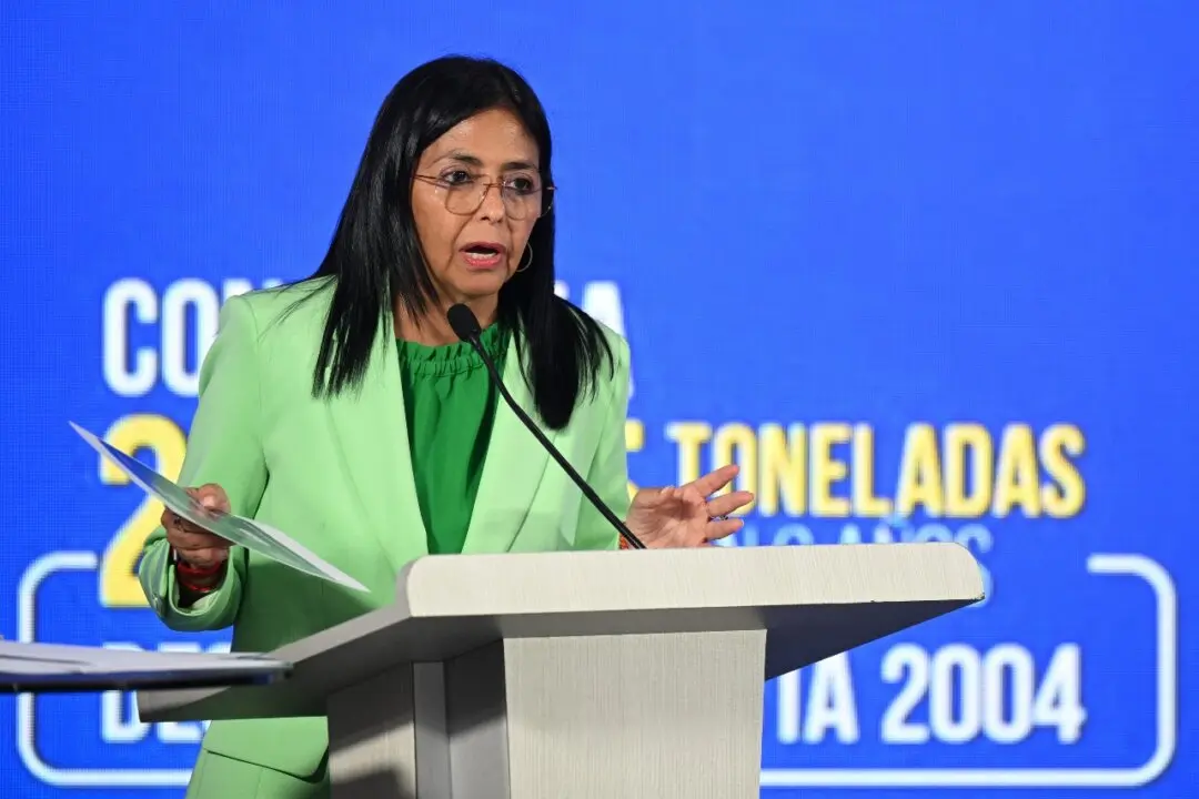 Trump: Acting Venezuelan Leader Will Face Consequences If She Doesn’t ‘Do What’s Right’