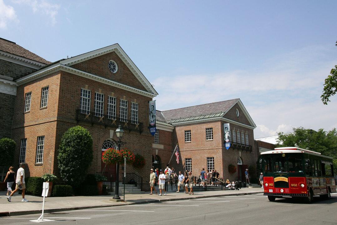 Beltran and Jones Lead List of Baseball Hall of Fame Candidates for 2026 Vote