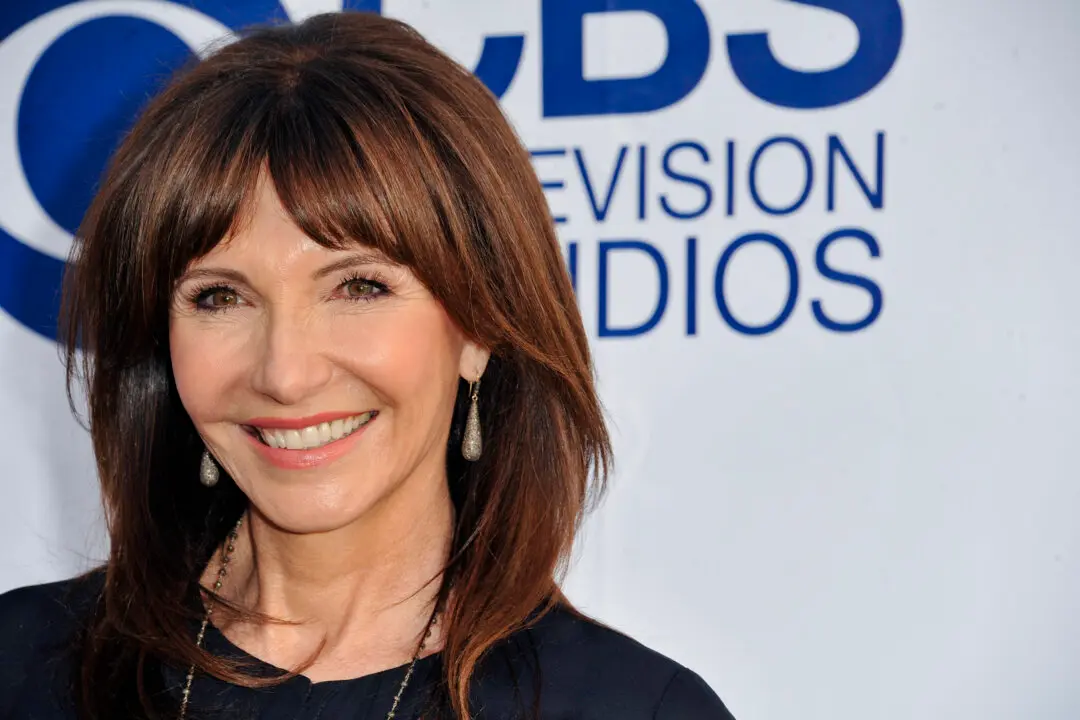Mary Steenburgen on 30-Year Marriage With Ted Danson and Finding Love Again Onscreen