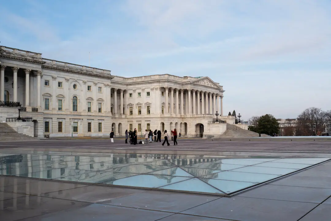 Senate GOP, Democratic Leaders Speak to Press (Feb. 3)