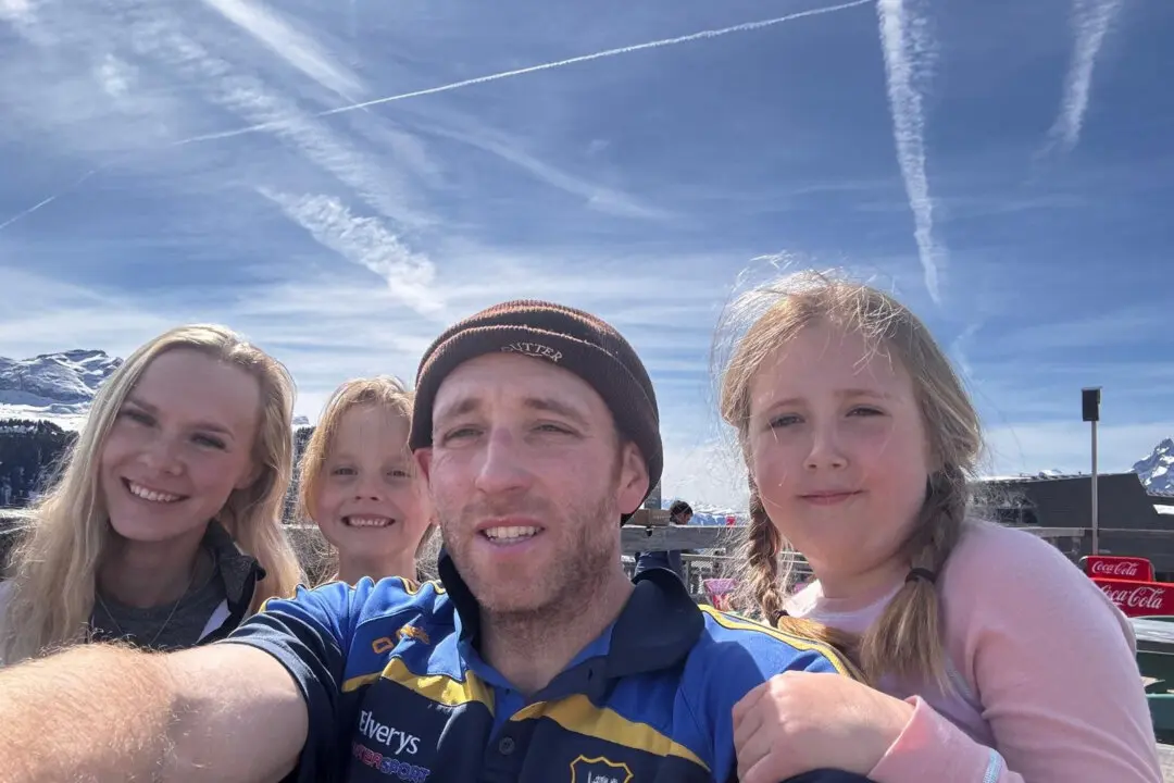 Farmer Diagnosed With Bowel Cancer Aged 33 Urges Others to Get Symptoms Checked