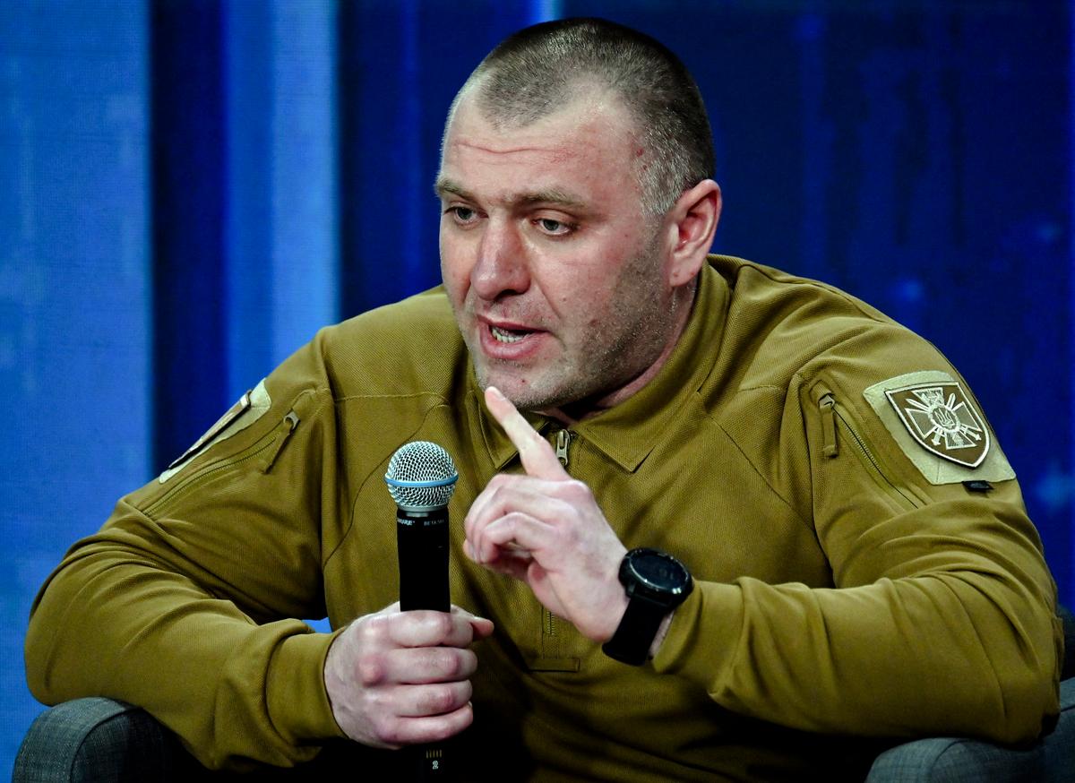 Ukraine’s Top Security Official Resigns Amid Zelenskyy’s Wartime Defense Shakeup thumbnail