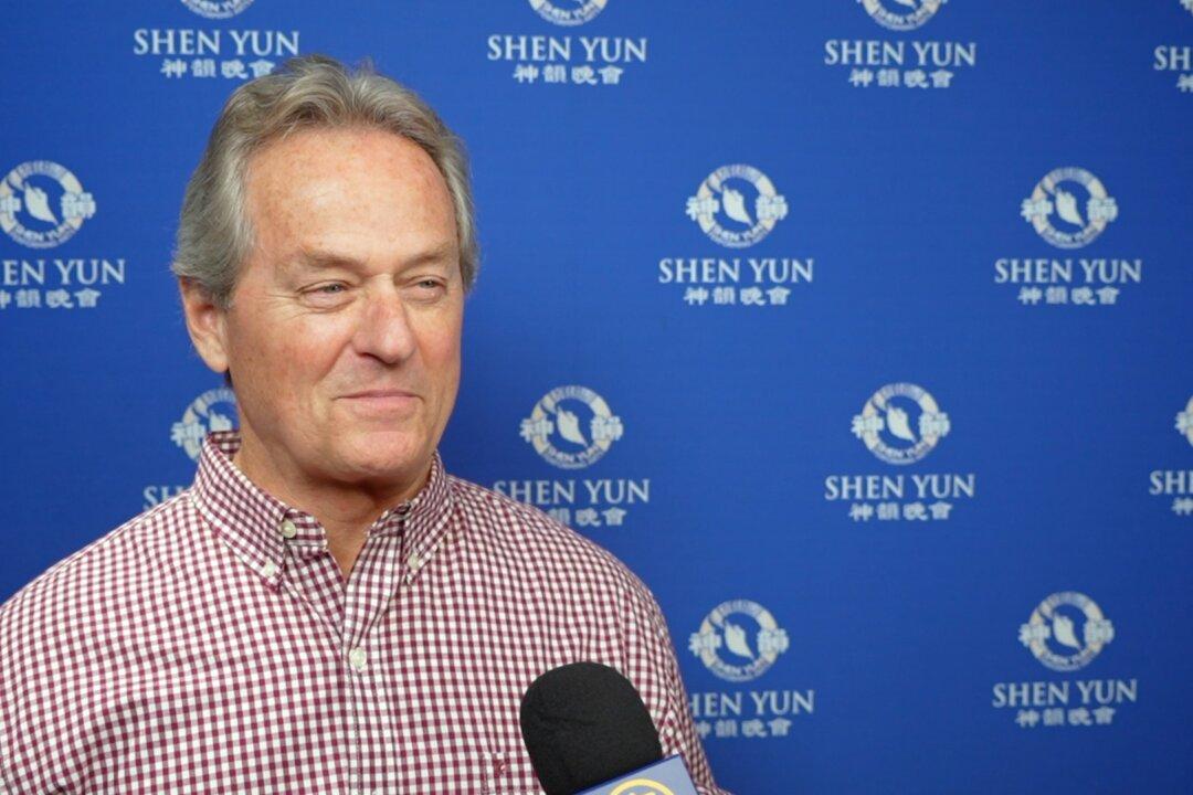‘From Heaven to Earth and From Earth Back to Heaven’: Former Pastor Impressed by Shen Yun’s Themes