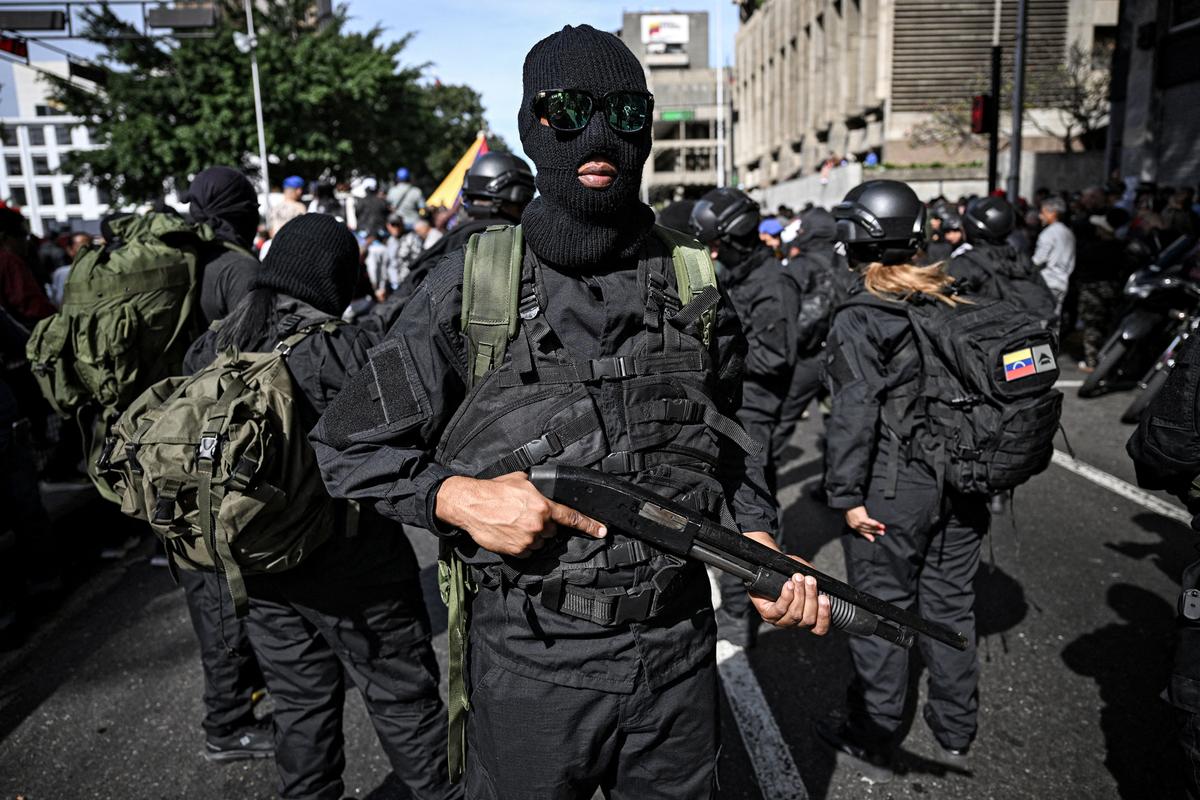 US Warns Americans to Leave Venezuela Immediately thumbnail