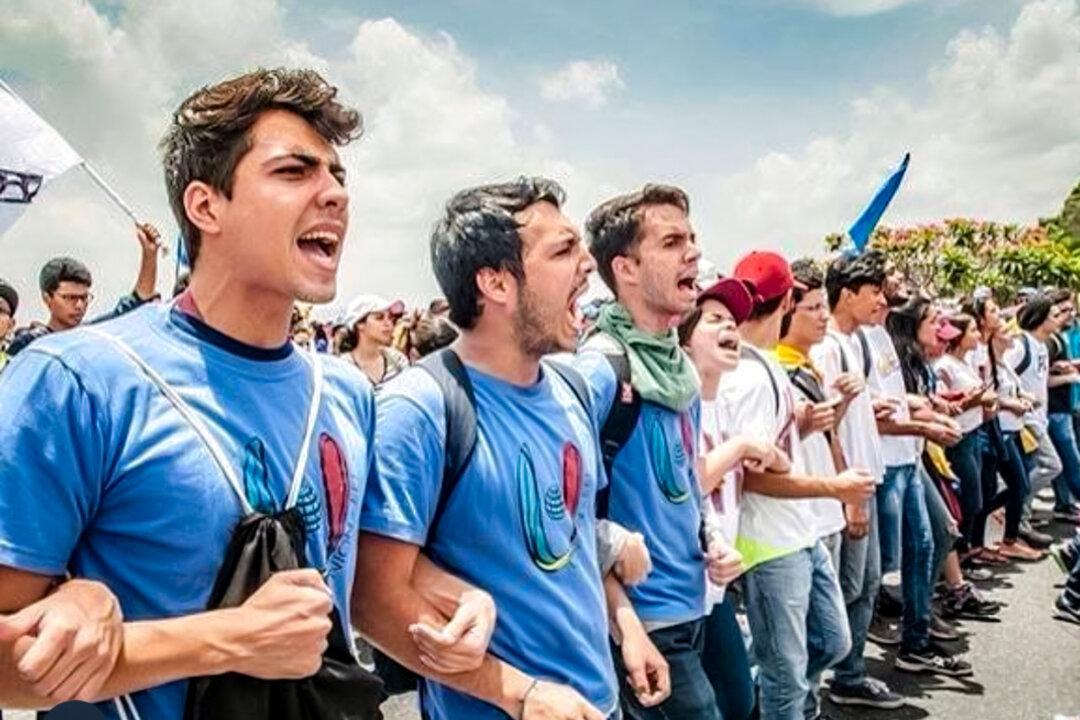 Venezuelans Share Why They Fled the Country