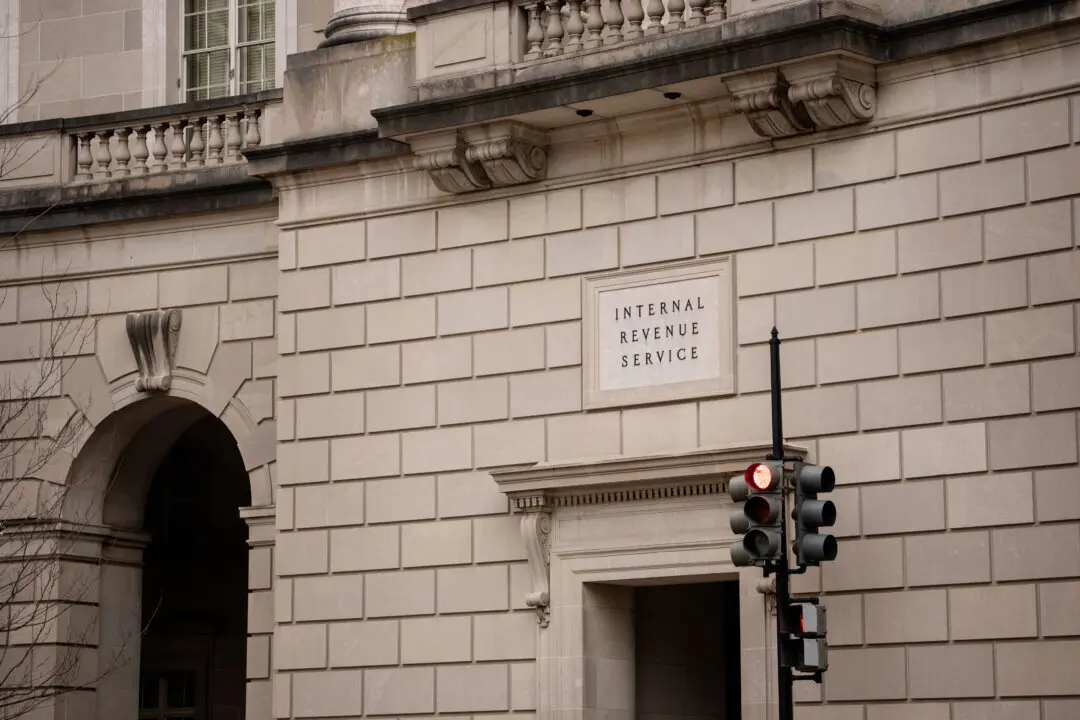 IRS Issues Guidance on Shifting Payments, Refunds to Electronic Methods