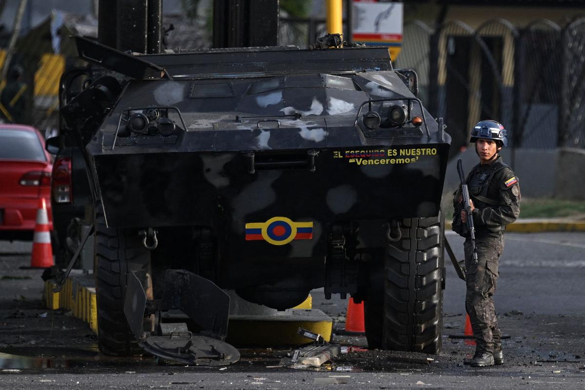 At Least 24 Venezuelan Security Officers Killed in US Raid to Capture Maduro thumbnail
