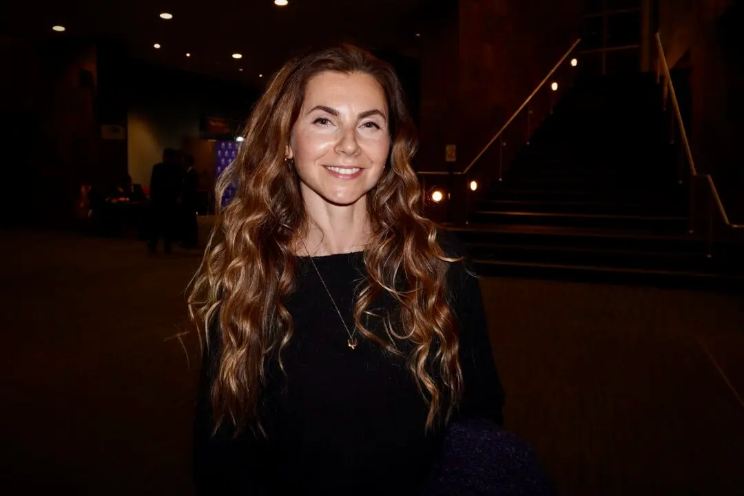 Theatergoer Commends Shen Yun for Standing up for Human Rights