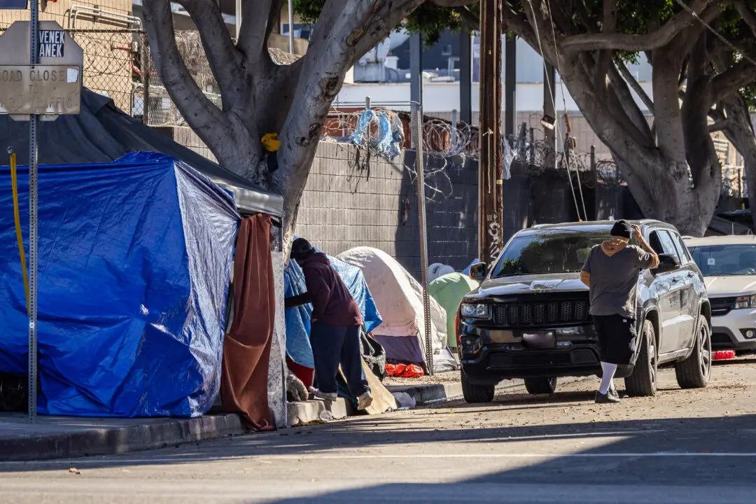 Federal Government Pauses Funding to Los Angeles Homeless Agency Citing Fraud Allegations