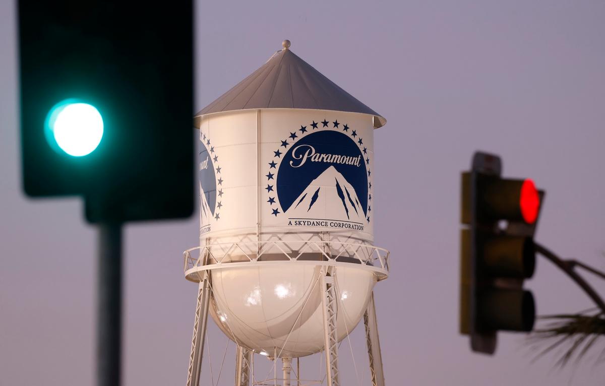 Paramount Takes $30 per Share Bid for Warner Bros. to Shareholders After Board Rejects Talks thumbnail