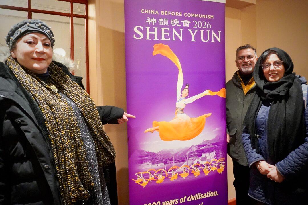 ‘So Much Grace’: Oxford Audience Member Says About Shen Yun