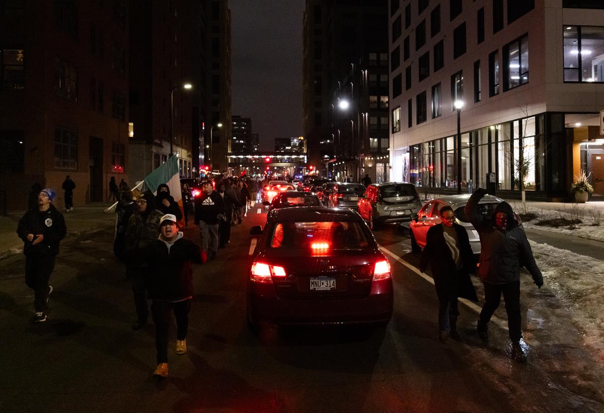 30 Anti-ICE Protesters Detained in Minneapolis After Hotels Damaged thumbnail