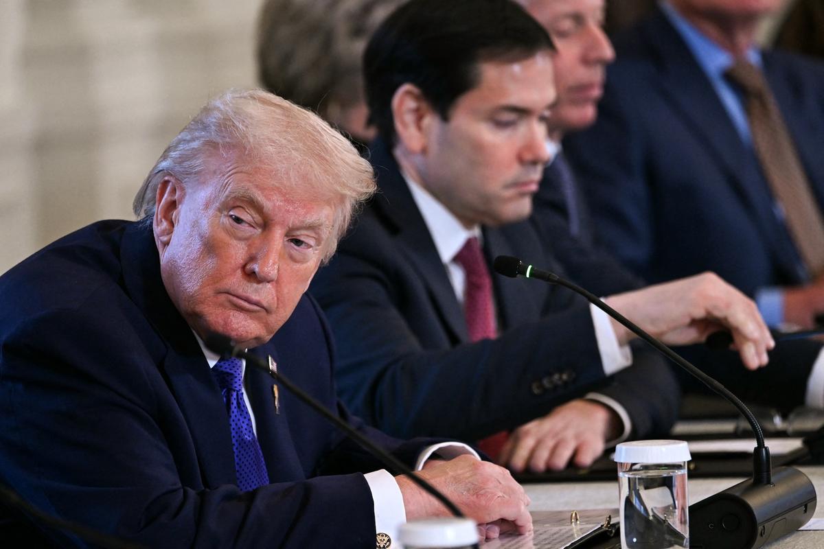 Trump Declares National Emergency to Shield Venezuelan Oil Revenues Held in US Custody thumbnail