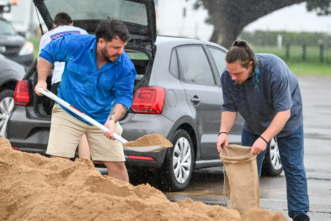 Residents ‘Smashed’ as Cyclone Barrels Towards Coast