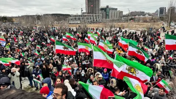 ‘Everyone Has One Goal: Overthrowing the Islamic Republic’: Iranian Canadians Rally in Solidarity With Anti-Regime Protests
