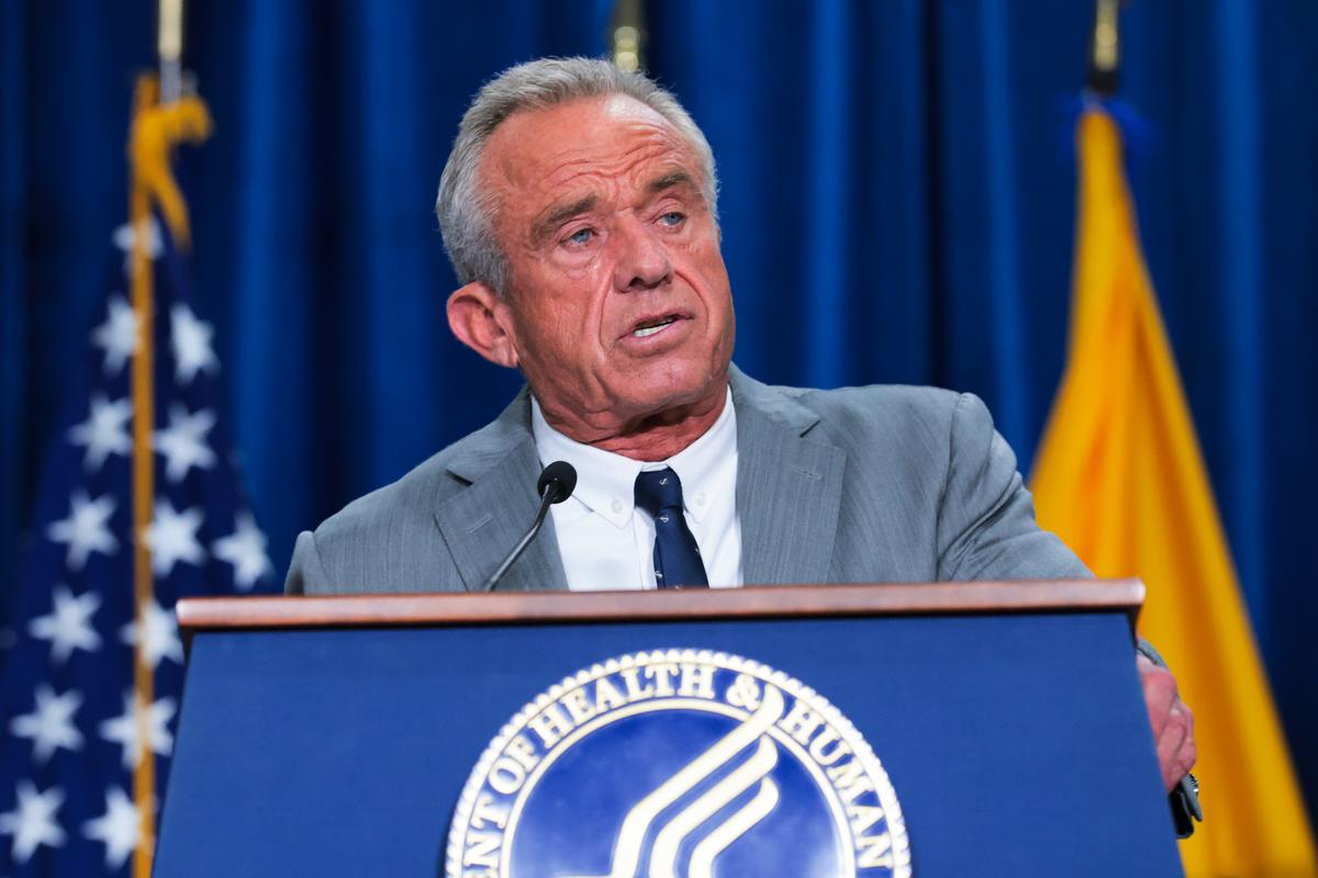 RFK Jr. Appoints 2 New Members to CDC Vaccine Advisory Panel thumbnail