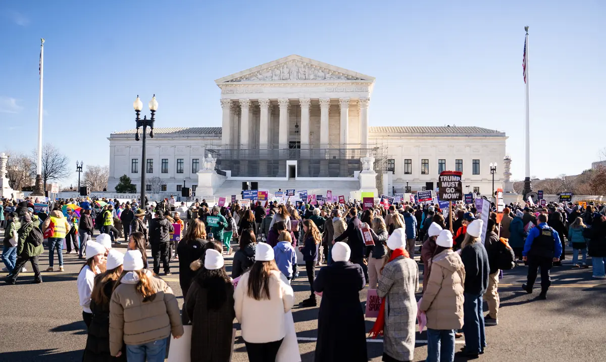 Day in Photos: Women’s Sports Trial, Trump Visits Ford, and Deer Park in Japan thumbnail