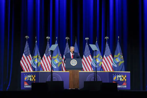 Trump Announces 25 Percent Tariff on Chips Not Used Domestically