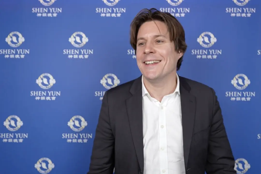 In France, Audience Member ‘Completely in Awe’ at Shen Yun