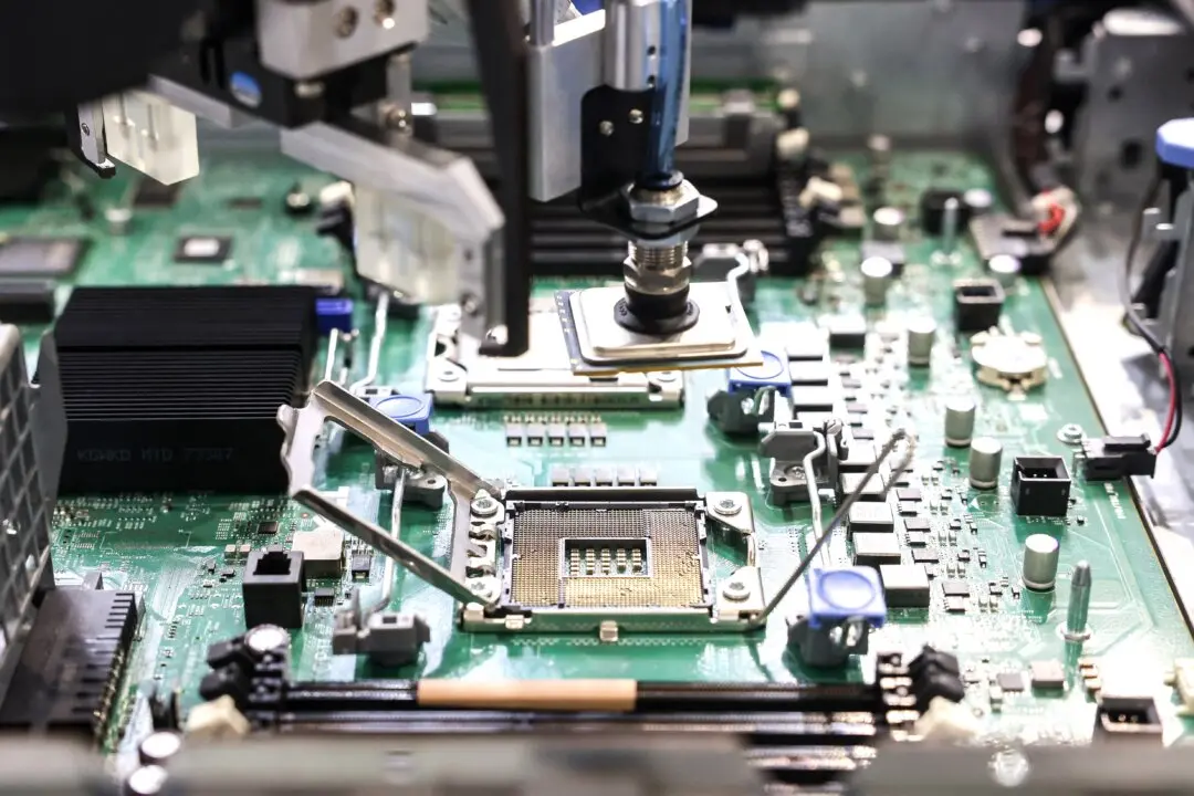 Bessent Warns Taiwan Chip Reliance Risks ‘Economic Apocalypse’