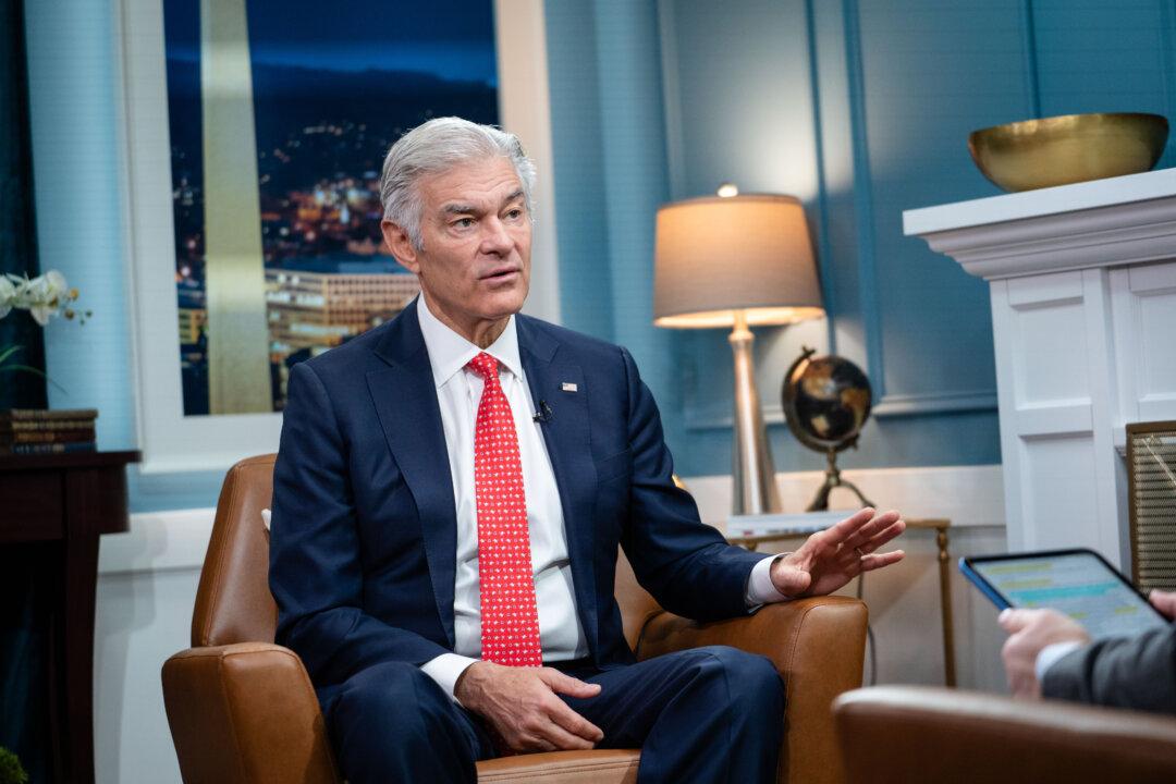 Dr. Oz Demands States Take Action on Medicaid Fraud