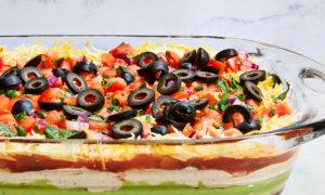 This Legendary Dip Is a Game-Day Classic for a Reason