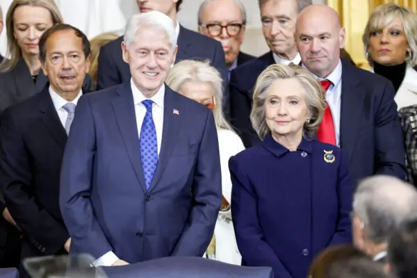Clintons Agree to Testify in Epstein Investigation