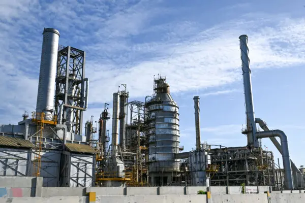 Venezuela Approves Oil Law Reform to Ease State’s Grip and Lure Private Investors