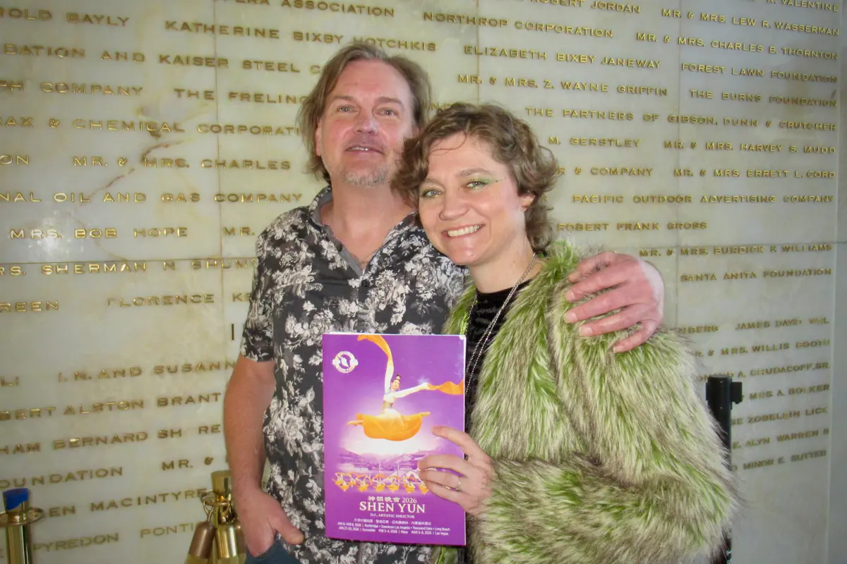 Audience Member Says Shen Yun Can ‘Bring This World Back Into Sync’