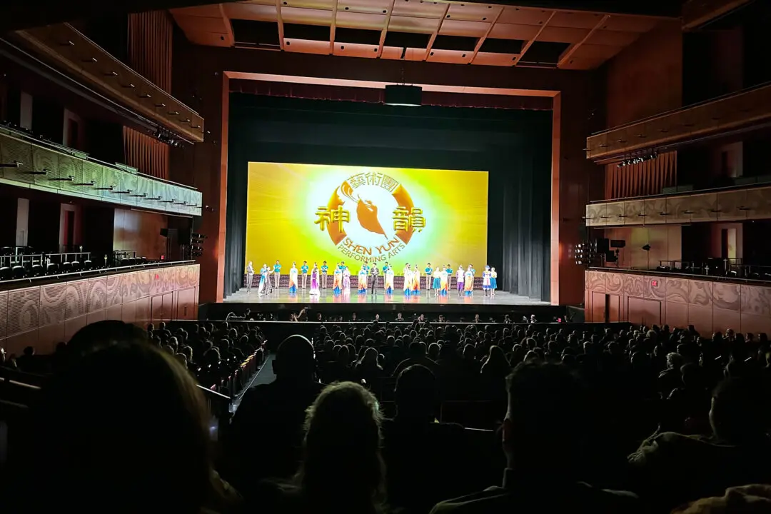 ‘I Loved the Compassion’: Showgoers Embrace Shen Yun’s Spiritual Message in San Antonio