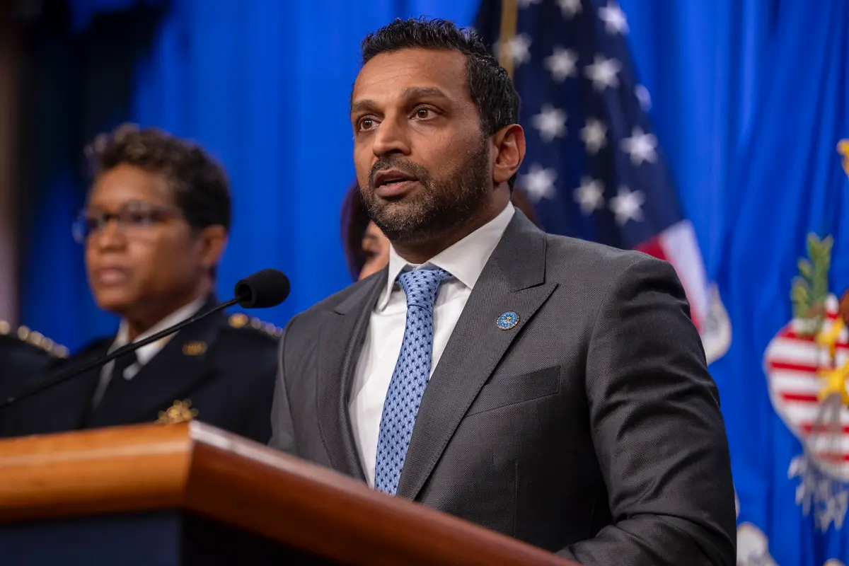 FBI Director Says Bureau Investigating Signal Chat Groups in Minneapolis