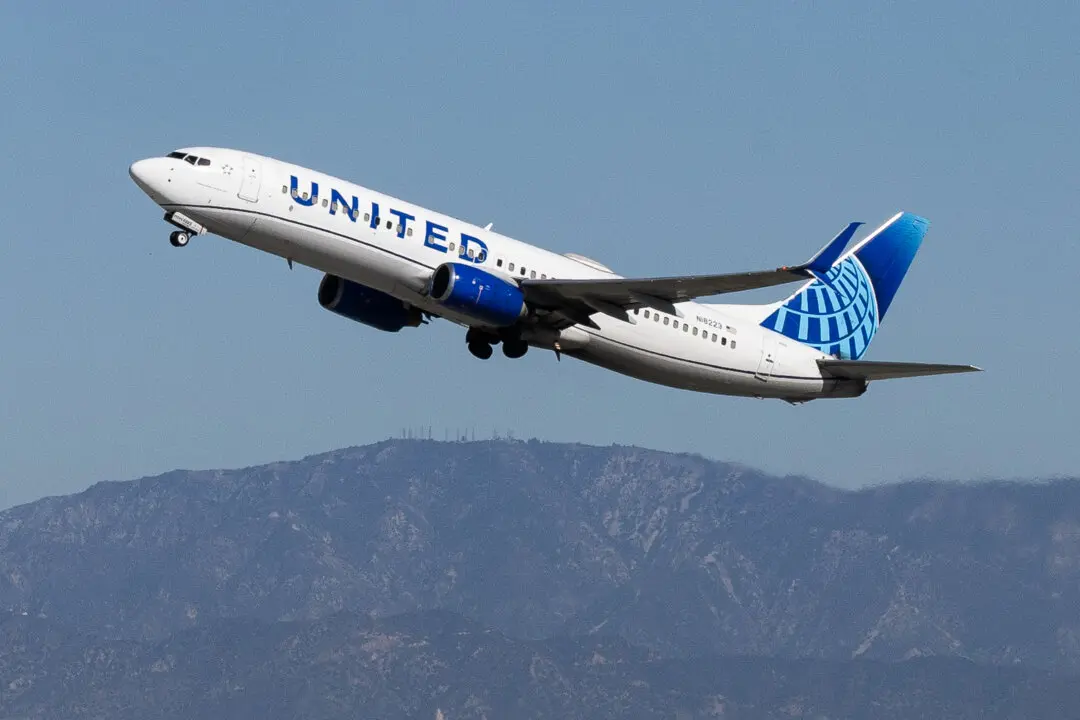 United Airlines Revamps Loyalty Program, Steers Flyers Toward United-Branded Payment Cards