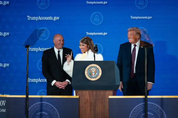 Nicki Minaj Says She Got Free Gold Card From Trump