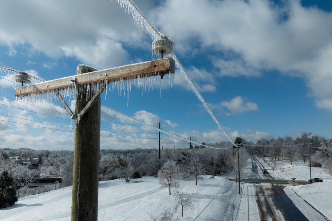Trump Approves Millions in Aid to Tennessee, Mississippi After Devastating Winter Storm