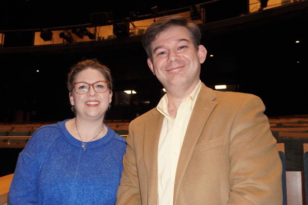 ‘There’s Nothing Like This in the World,’ Says Professor After Attending Shen Yun