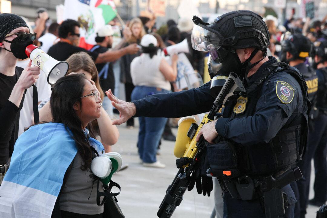 Federal Judge Blocks California’s Law Mandating ICE Agents Remove Masks