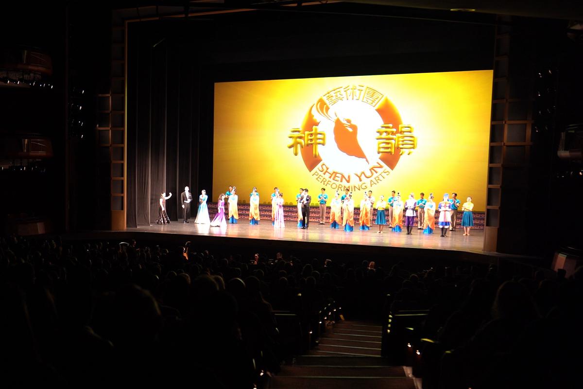 Shen Yun’s Classical Chinese Dancers Move Hearts in Atlanta