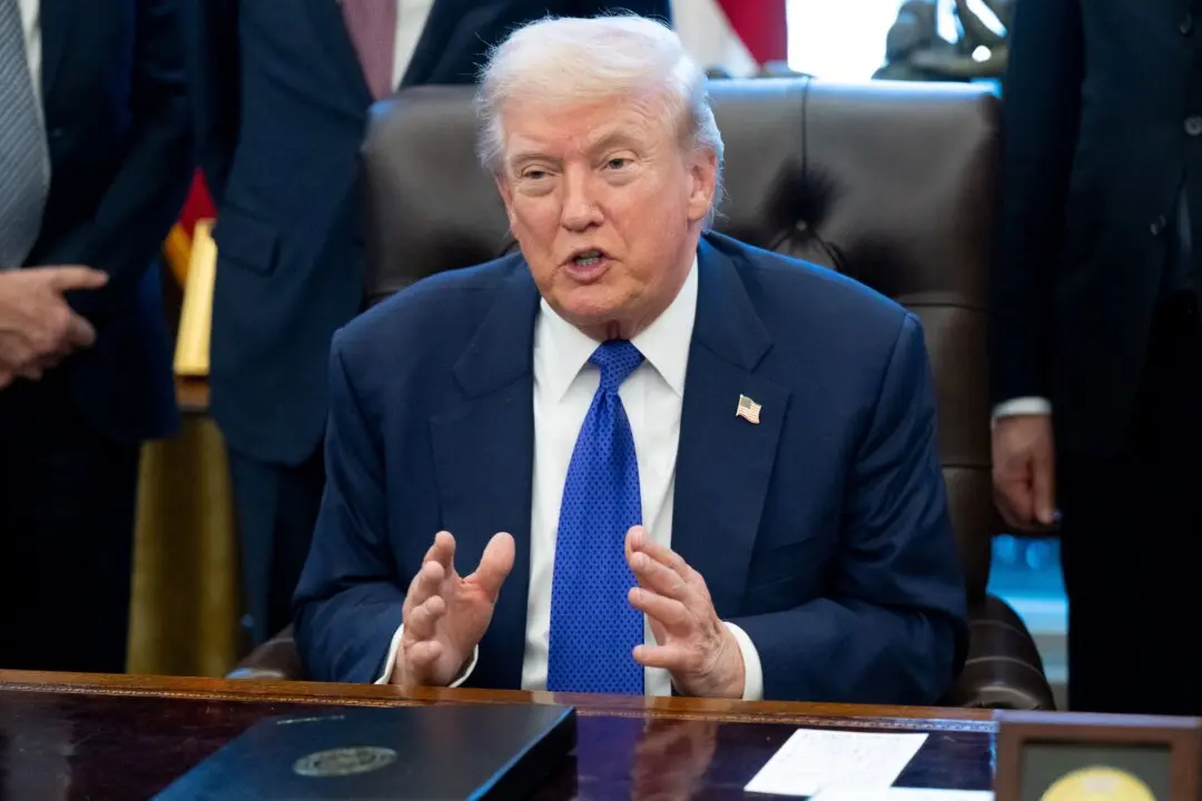 Trump Speaks With Xi by Phone, Discusses ‘Many Subjects’