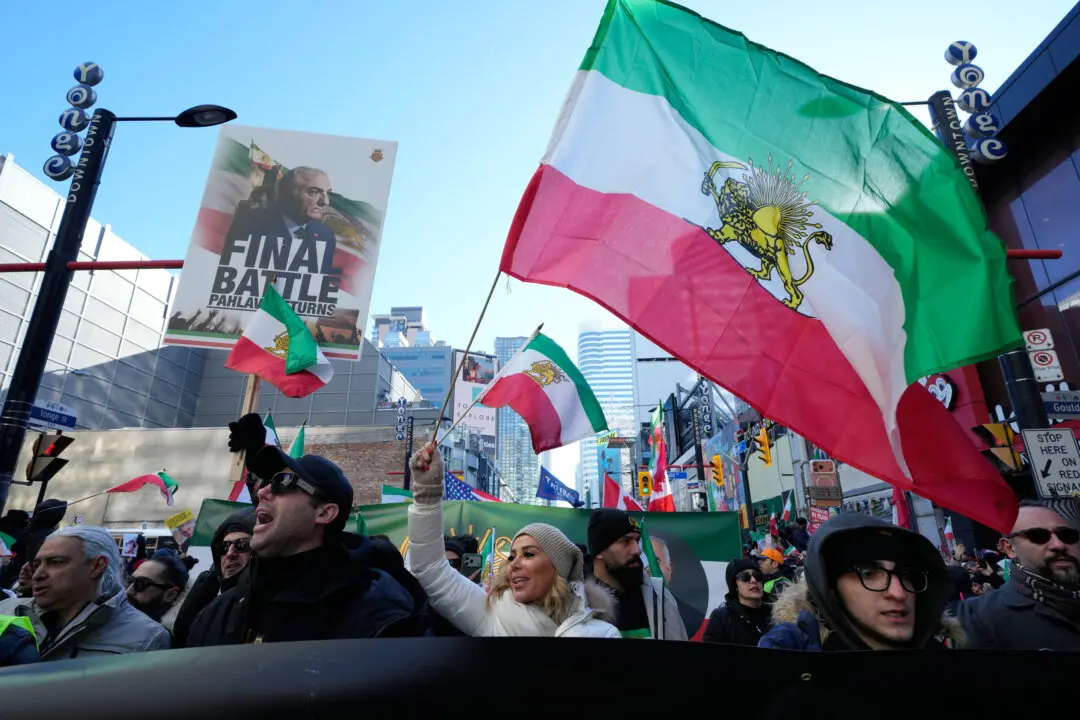 Toronto Police Praise 150,000-Strong Anti-Iranian Regime Protest for ‘Zero Incidents’