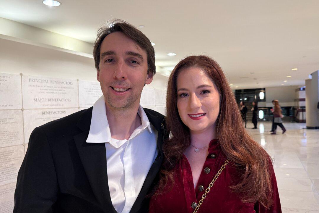 Shen Yun Performing Arts ‘Second to None,' Says Filmmaker