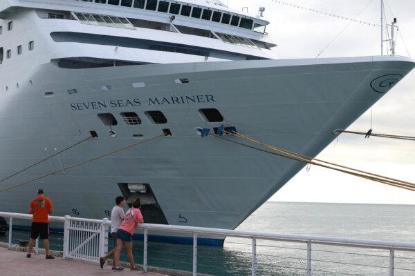 CDC Reports Gastrointestinal Outbreak on Luxury Cruise Ship