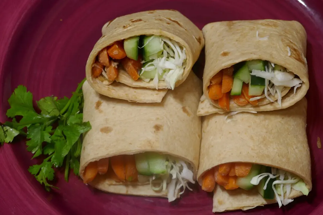 Veggie Wrap With Peanut Sauce