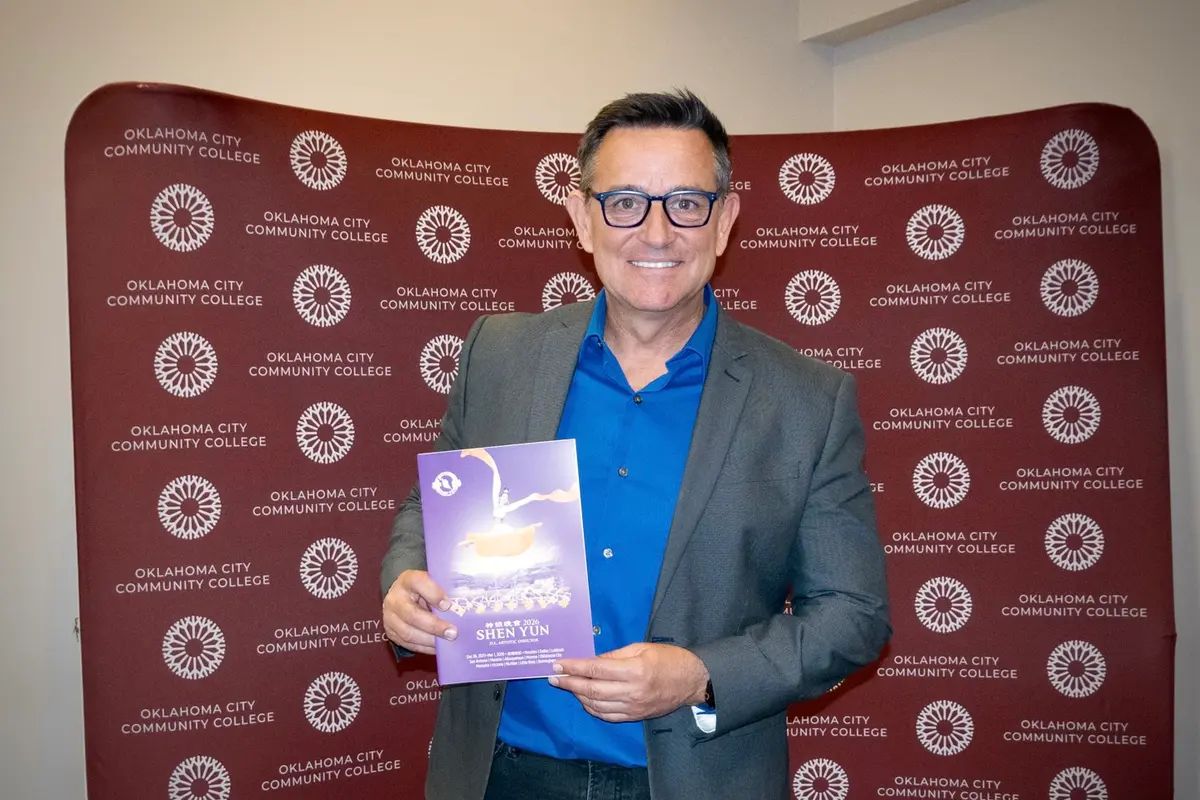 Reporter Calls Shen Yun ‘Amazing’