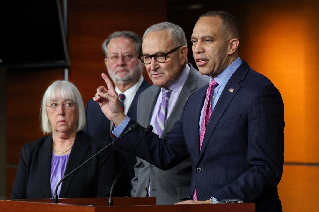 Democrats Say Republican DHS Funding Counterproposal Is ‘Incomplete and Insufficient’