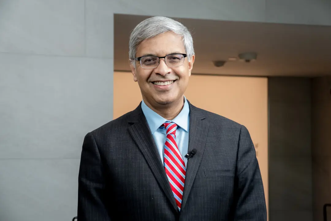 How Bhattacharya’s NIH Is Rethinking China, DEI, and High‑Risk Labs