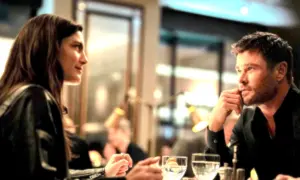 ‘Crime 101’: Proudly Derivative Heist Movie With Strong Performances