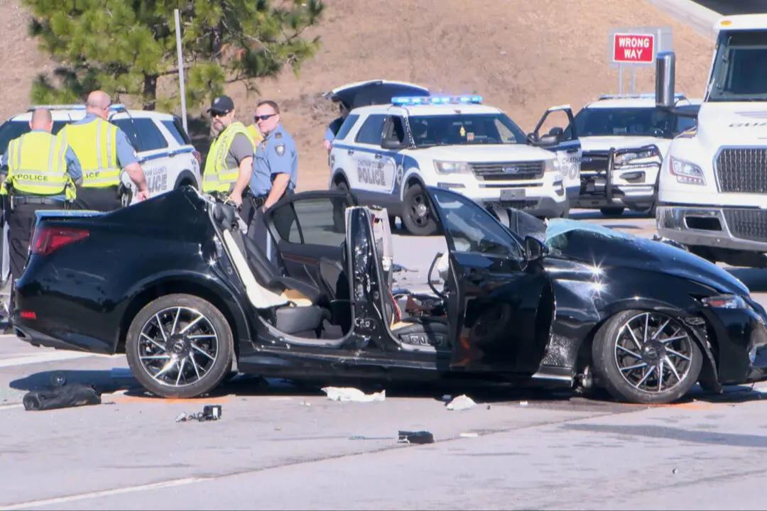 Illegal Immigrant Fleeing ICE Crashes Car, Killing Georgia Teacher