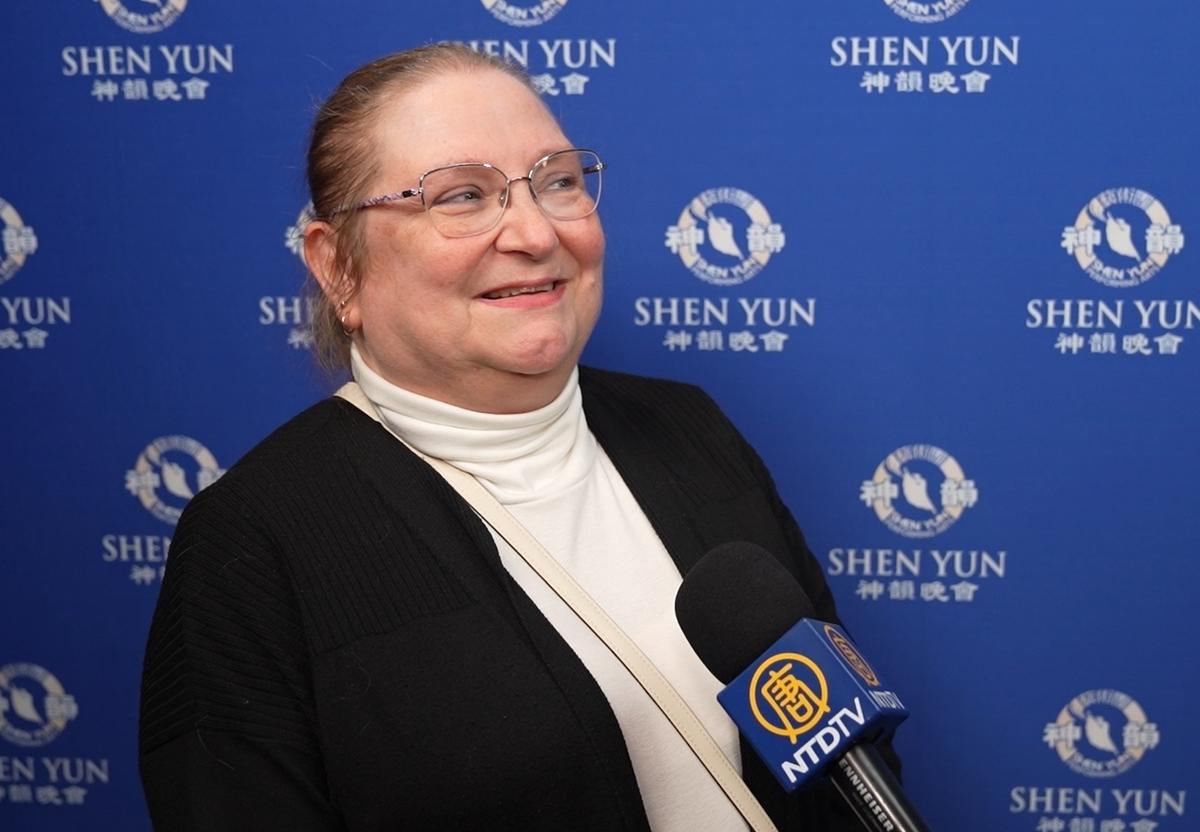Shen Yun Is ‘Absolutely Spectacular,’ Says Graphic Artist