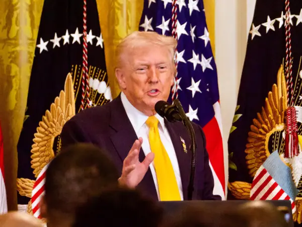 Trump Joins Working Breakfast With Governors