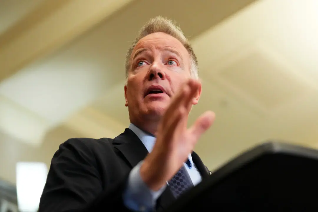 Secretary of State Says Canada Not Looking to Split Submarine Contract